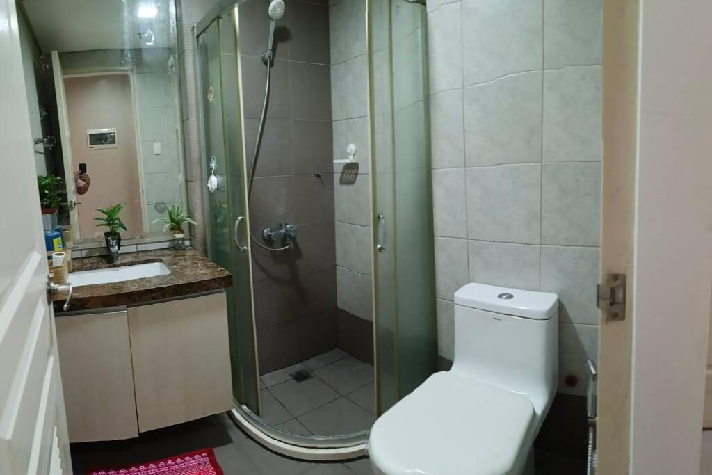 Monarch Parksuites - Balmoral Place Paranaque City Eksteriør billede