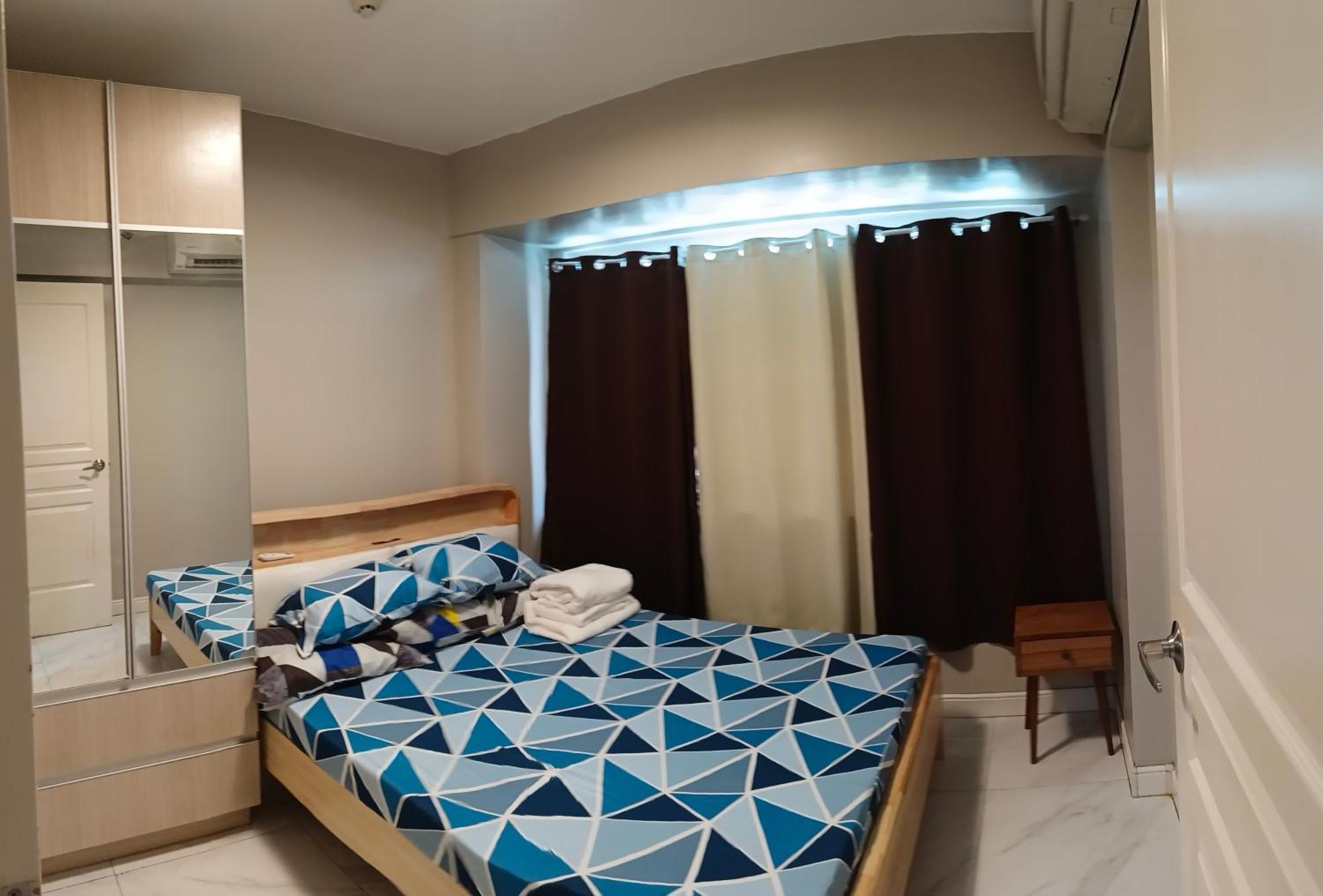 Monarch Parksuites - Balmoral Place Paranaque City Eksteriør billede